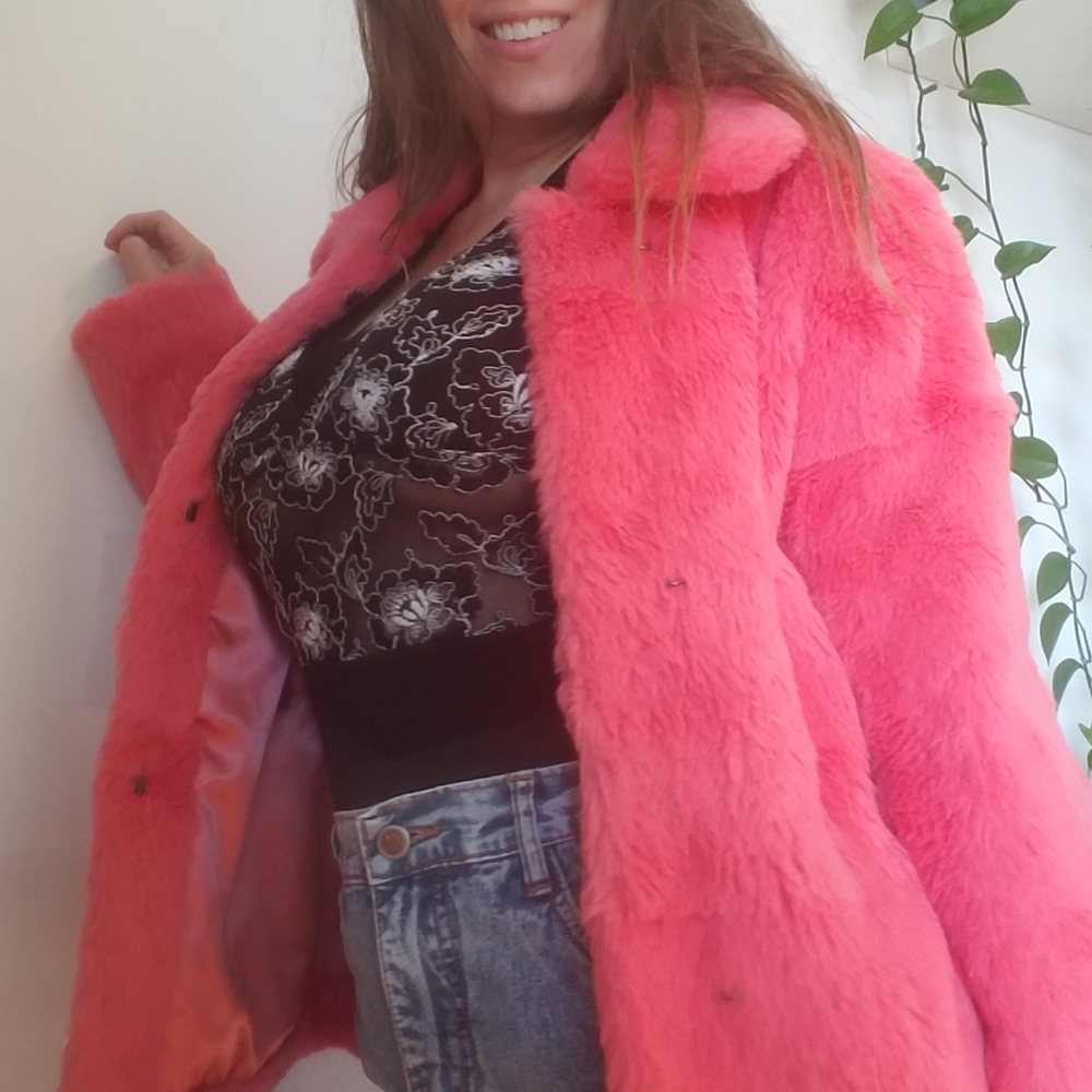 SOLD Vintage Pink Genuine Fur Jacket - Picture 6 of 9